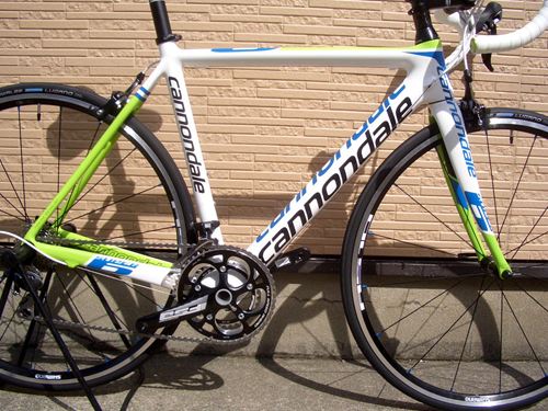 Cannondale SUPERSIX 5 フルカーボン車 キャノンデール・スーパーシックス5 2011モデルの105仕様完成車