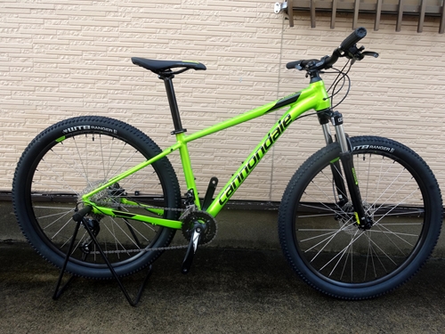  キャノンデール　トレイル　７ カラー／Acid Green w / Jet Black - Gloss - AGR サイズ／Ｓ 本体価格￥７０，０００ デザインを一新した　新型ＴＲＡＩＬ　は、ハイエンドバイク同様のパフォーマンスとハンドリングを実現しています。乗りやすく安定感のあるジオメトリー、こだわりのスペック、ハイパフォーマンスなフレーム。ペダルを踏み込んだ瞬間にその違いを実感できるはずです…[Posted at 17/11/01]