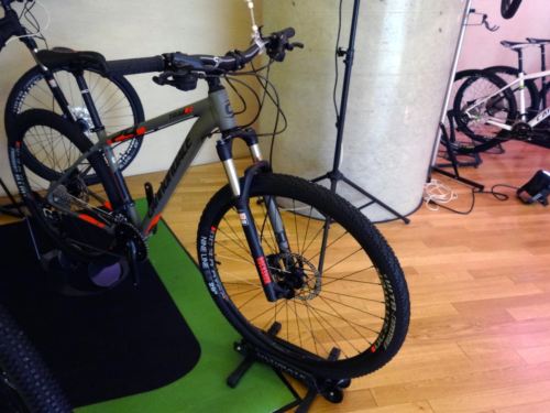 2015Cannondale%E5%B1%95%E7%A4%BA%E4%BC%9A320.JPG