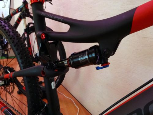 2015Cannondale%E5%B1%95%E7%A4%BA%E4%BC%9A365.JPG