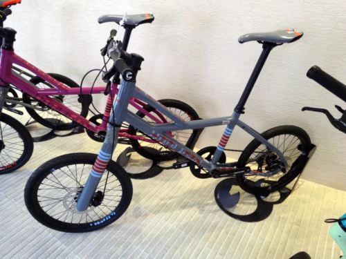 2015Cannondale%E5%B1%95%E7%A4%BA%E4%BC%9A375.JPG
