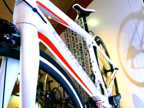 2016Cannondale%E5%B1%95%E7%A4%BA%E4%BC%9A064.JPG