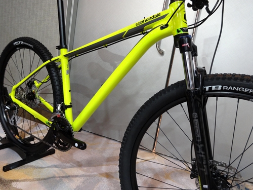 ポポポ　Cannondale キャノンデール トレイル8 Mサイズイエロー Cannondale 2020モデル 展示会 （Mountain） vol.2-(新潟の