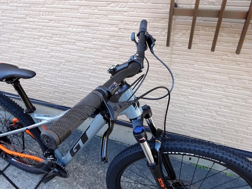 GT AVALANCHE Sport V2-(新潟の自転車のプロショップ-佐々木輪店)
