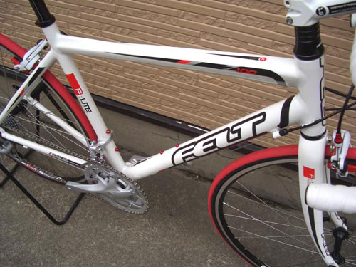 FELT%E3%80%80Z100%EF%BE%8C%EF%BE%9A%EF%BD%B0%EF%BE%91%EF%BE%83%EF%BE%9E%EF%BD%BB%EF%BE%9E%EF%BD%B2%EF%BE%9D.jpg